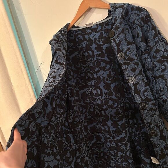 CMC USA Women’s Size Large Blue Tapestry Vintage Print Button up Long Jacket - Picture 12 of 14